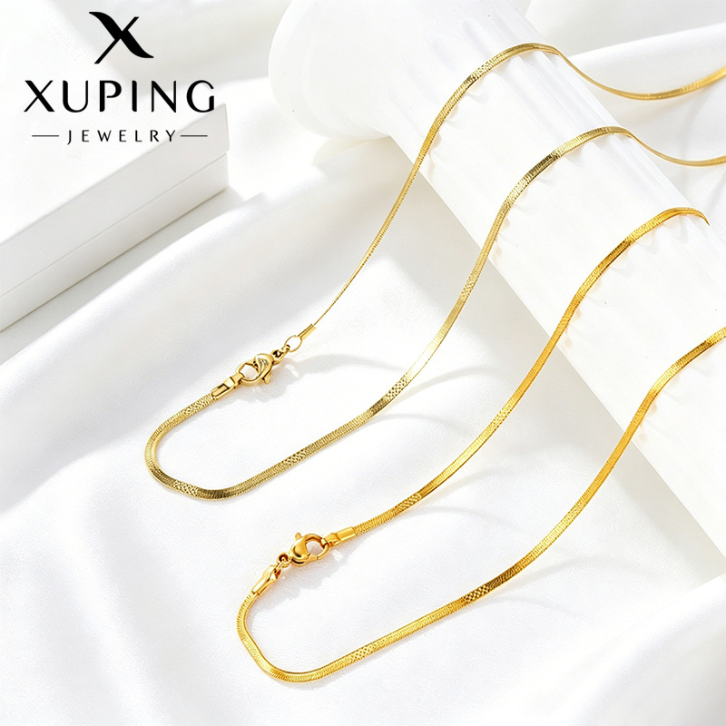 Xuping simple cadena de acero inoxidable transfronteriza de Europa y Estados Unidos moda ligera lujosa atmósfera clásica diaria cadena de cuchilla simple cadena