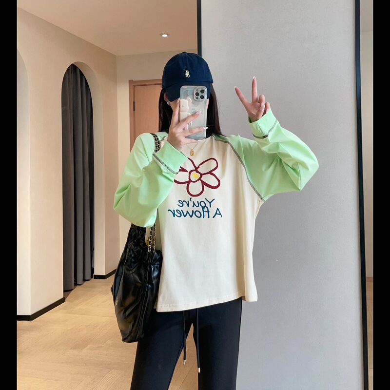 Age-Reducing Cure 1 Flower Print Loose Slimming Look Contrasting Raglan Sleeves Layered Round Neck Flower T-Shirt for Women 2025 Autumn