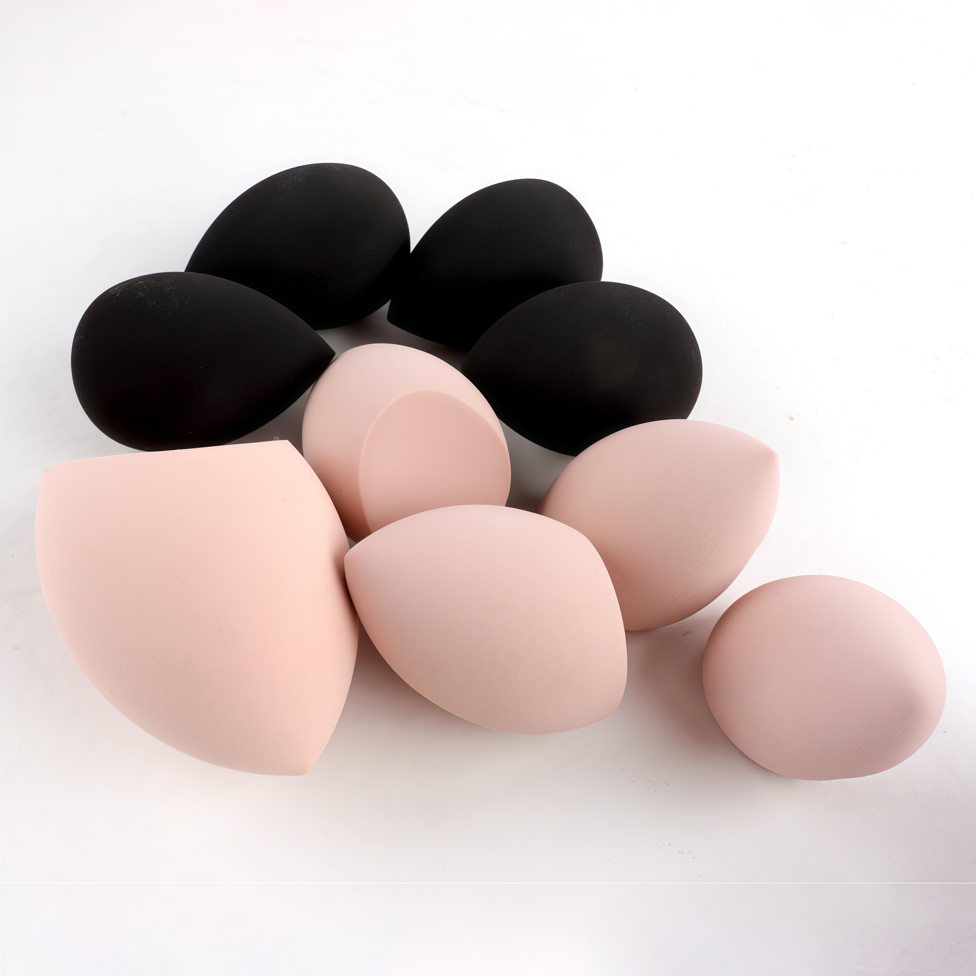 Juego de 46 piezas de nuevo producto transfronterizo Desmaquillador perezoso Puff Esponja de lavado de cara húmeda y seca Puff Pincel de maquillaje Herramientas de maquillaje