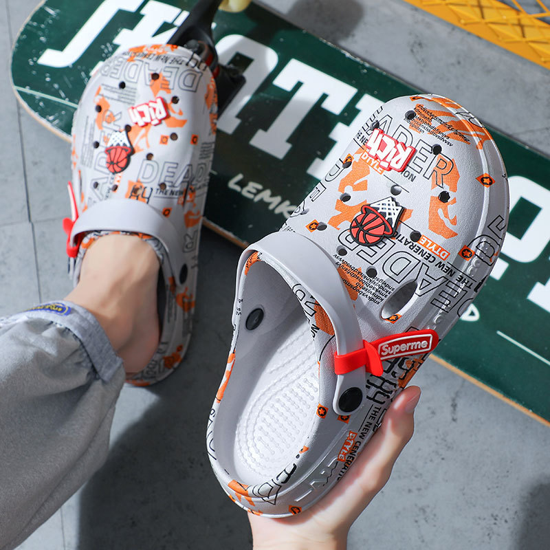 Zapatos con agujeros de camuflaje de coco 2025 nuevas sandalias zapatos de playa para hombres zapatos de viaje casuales sandalias Baotou para hombres