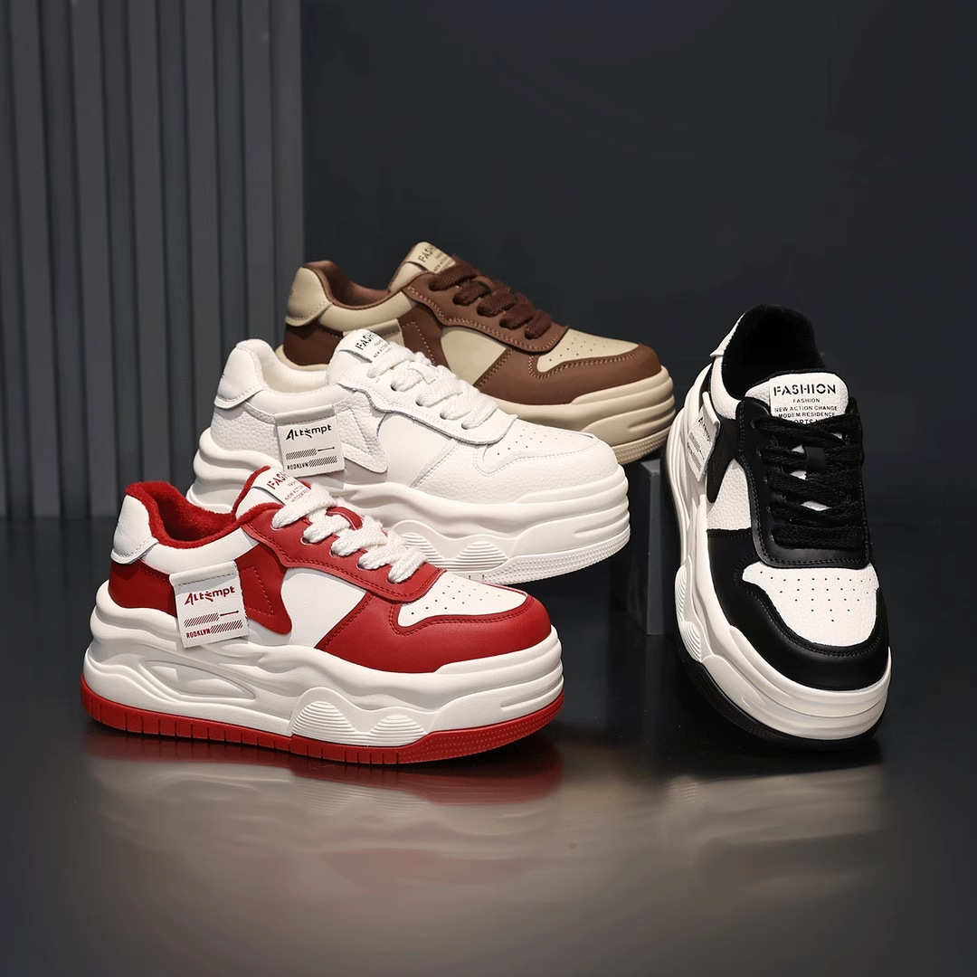 Women's Leather White Trainers Thick Sole Versatile Sports Shoes_voghion.com