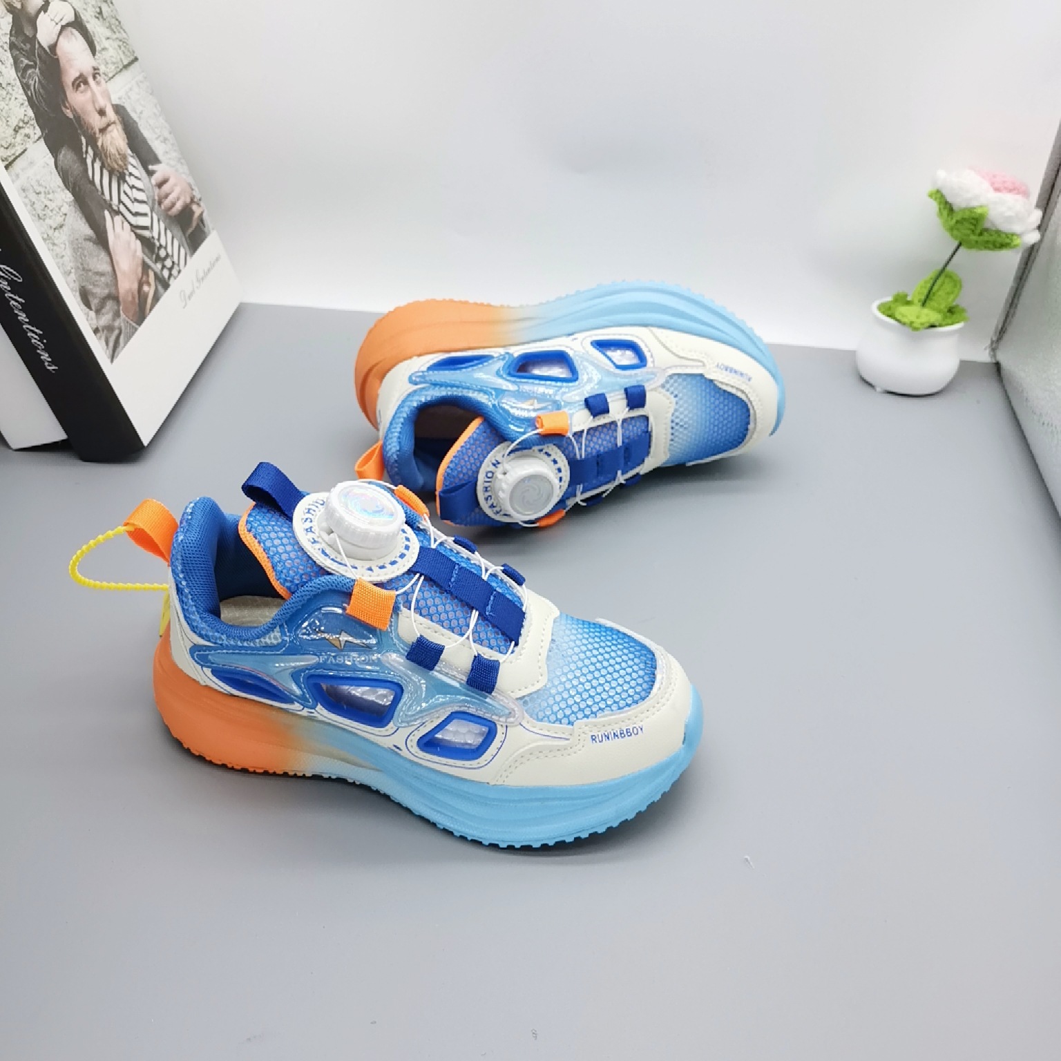 Zapatillas deportivas de verano huecas para niños, tallas 32-37, calzado deportivo para niños grandes, zapatillas de papá para estudiantes.