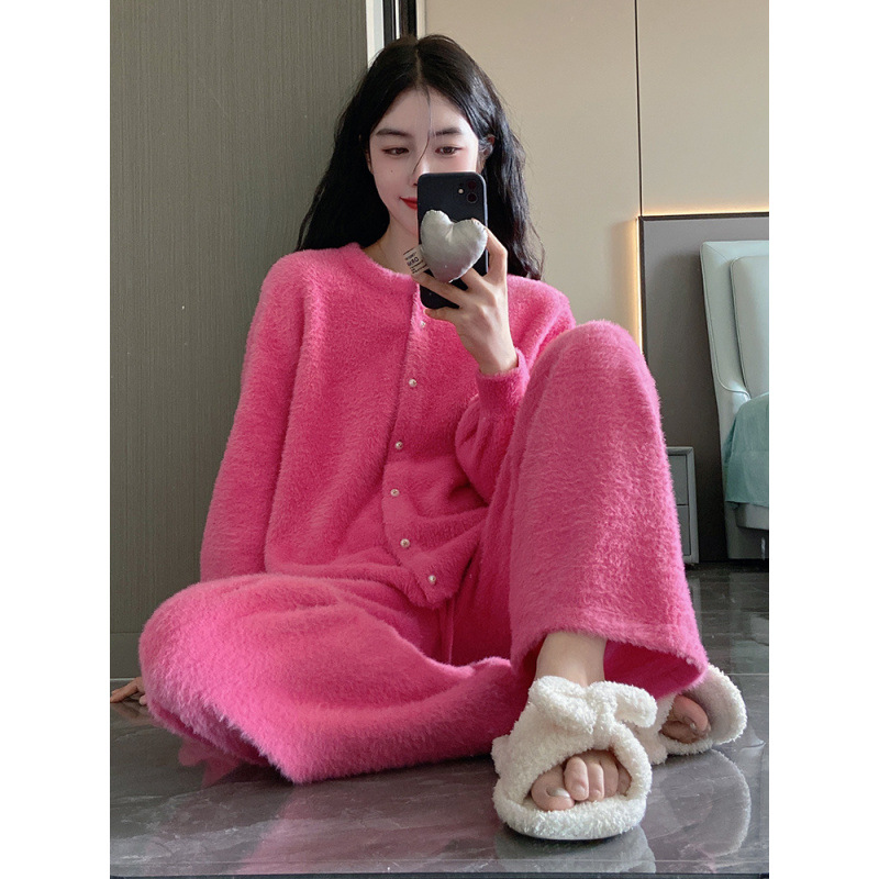 2024 새로운 잠옷 여성의 가을과 겨울 플란넬 기모 두꺼운 세트 고급 우아한 산호 양털 홈 옷