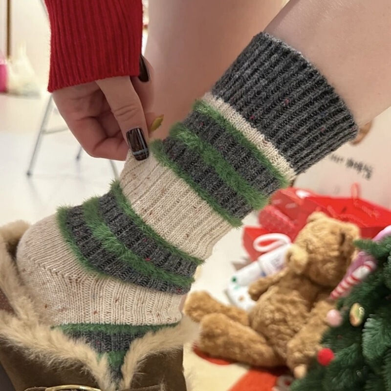 Absolutely! This Set of Wool Socks Is Enough for Winter~ Blue-Gray Is Really Warm~ Stuffed Stripesd Pile Socks