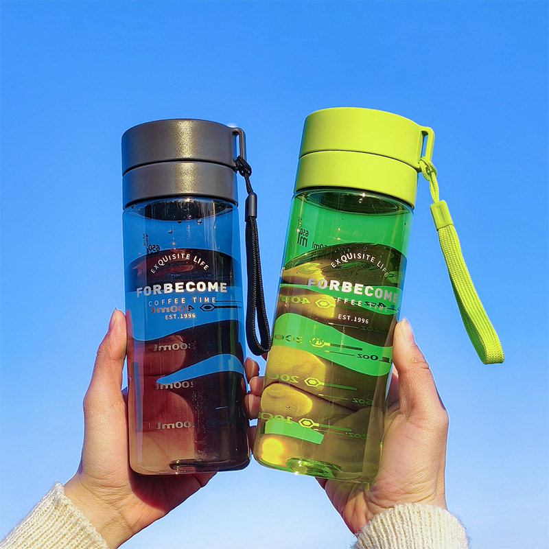 높은 가치의 간단한 남자 컵 여름 학생 컵 휴대용 차 컵 야외 스포츠 플라스틱 컵 고온 저항