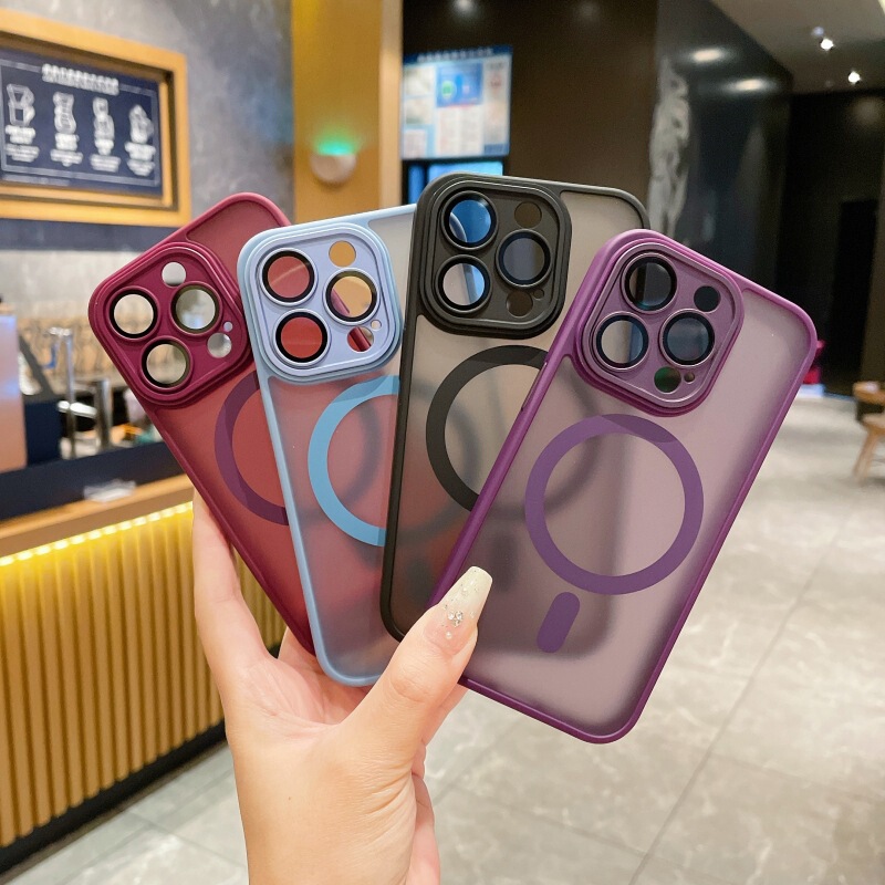 Suitable for Apple 18Pro Matte Magnetic Phone Case Iphone17 Skin-Like Transparent Charging Lens Film Protective Cover Suitable for Apple 18Pro Matte Magnetic Phone Case Iphone17 Skin-Like Transparent Charging Lens Film Protective Cover