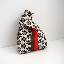 2024�¿��nϵᘿ��U�վ������ذ��͹�㼑��L����б��ٴ�ë����