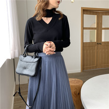 9674秋季新款v领镂空挂脖毛衣软糯显瘦好搭针织衫内搭上衣