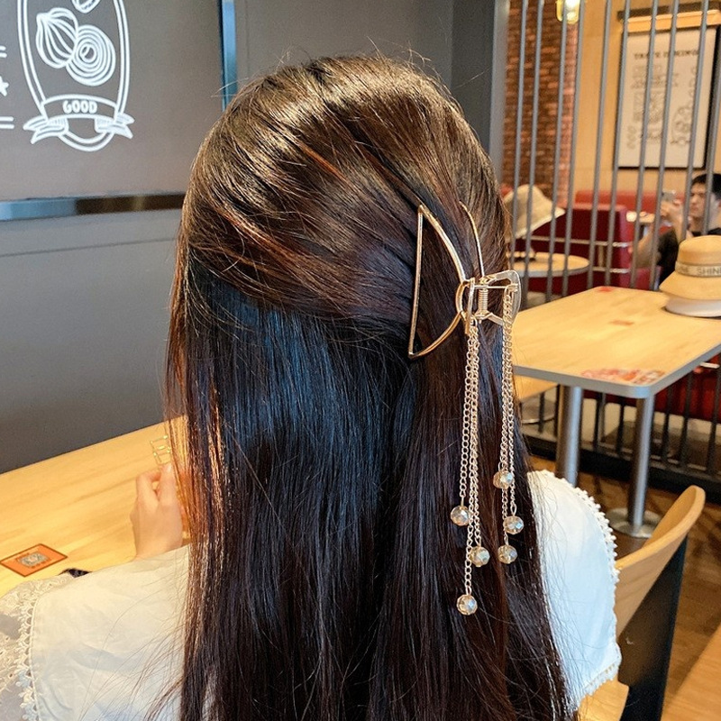 French Style Grab Hair Clip Small Simple Women's Summer Exquisite Pearl Tassel Pendant Shark Clip Hair Clip Women's Head Grab