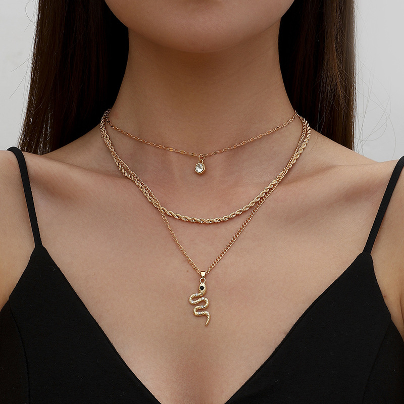 欧美跨境饰品ins复古风设计锁骨链镀金月牙吊坠可调节链长项链女