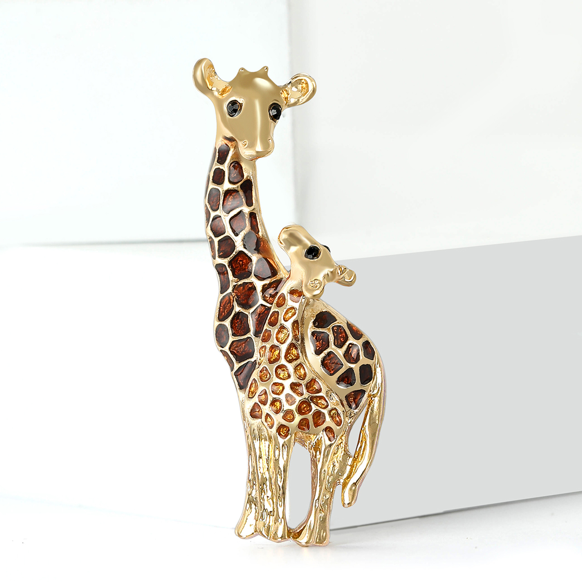 Fashion multi-color alloy oil drop enamel giraffe brooch temperament exaggerated men's and women's clothing corsage jewelry pins
