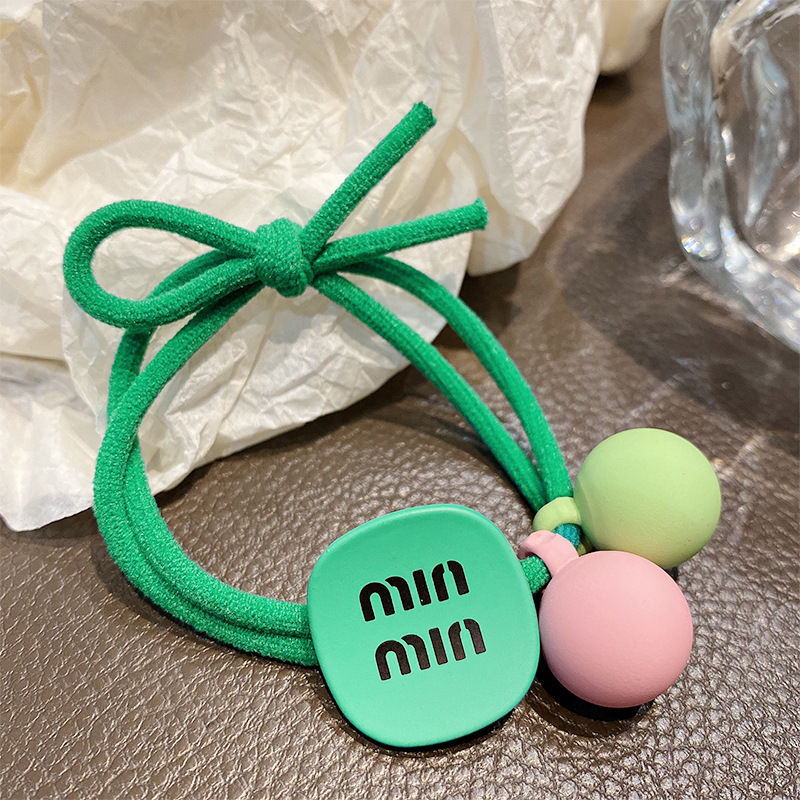 Coreano simple letra MIN anillo de cabello de niña bola cabeza cuerda de cola de caballo universal toque de cabello correa de cuero al por mayor