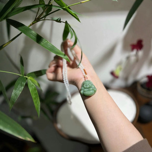 Jin Yutang Xinjiang Hotan Jade Ice Bottom Cat's Eye with White Jade Bead Chain 30/11 high quality is Really Eye-catching