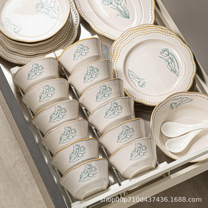 Dishes and Plates Set for Home Use 2025 New French-Style Ceramic Tableware for Housewarming, Newlyweds, Bowls, Plates, Chopsticks, Wedding Gift