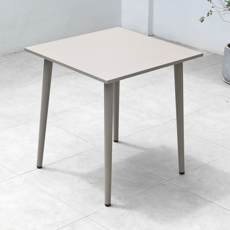 Mesa y silla de patio al aire libre combinación de balcón al aire libre zona de ocio jardín tienda de té de leche de plástico exterior impermeable y protector solar