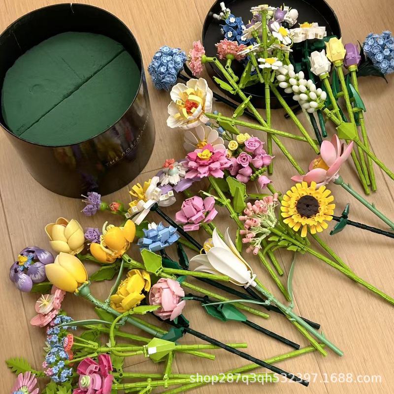 Cross-Border Educational Small Particle Flower Arrangement Artificial Assembly Rose Jasmine Daisy 2026 New Bundle Building Block Toys Cross-Border Educational Small Particle Flower Arrangement Artificial Assembly Rose Jasmine Daisy 2026 New Bundle Building Block Toys