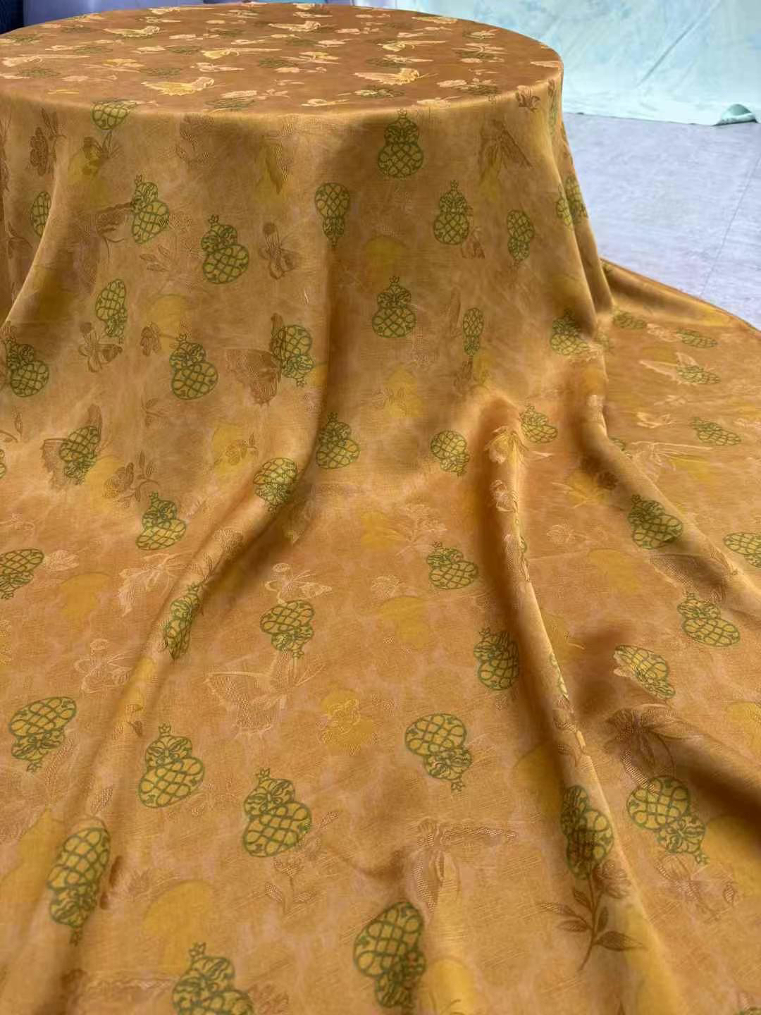 Yellow bottom gourd*price per meter