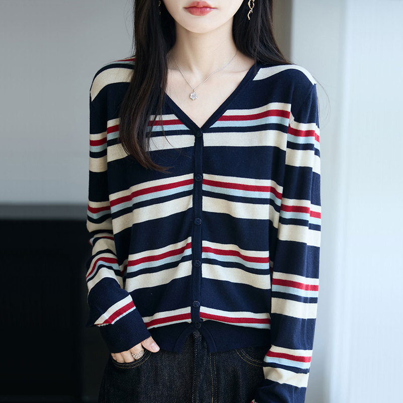 【厂家直供】撞色条纹方领假开衫毛衣针织衫女春秋薄款宽松打底衫|undefined