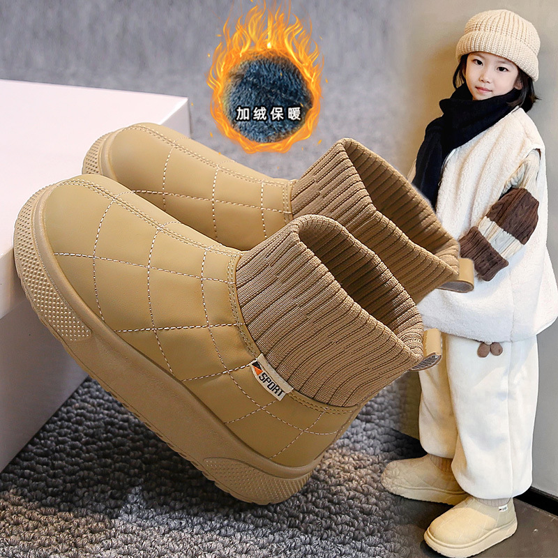 Botas de nieve de niñas 2025 invierno nuevo estilo de moda para niños botas cortas de terciopelo calcetines de algodón caliente botas de niños image 4