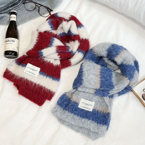2024 new style dopamine striped color-blocking knitted warm scarf for women, high-end neck scarf and neck protector for students, versatile and trendy