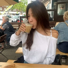 时尚休闲套装;女式T恤;女式衬衫