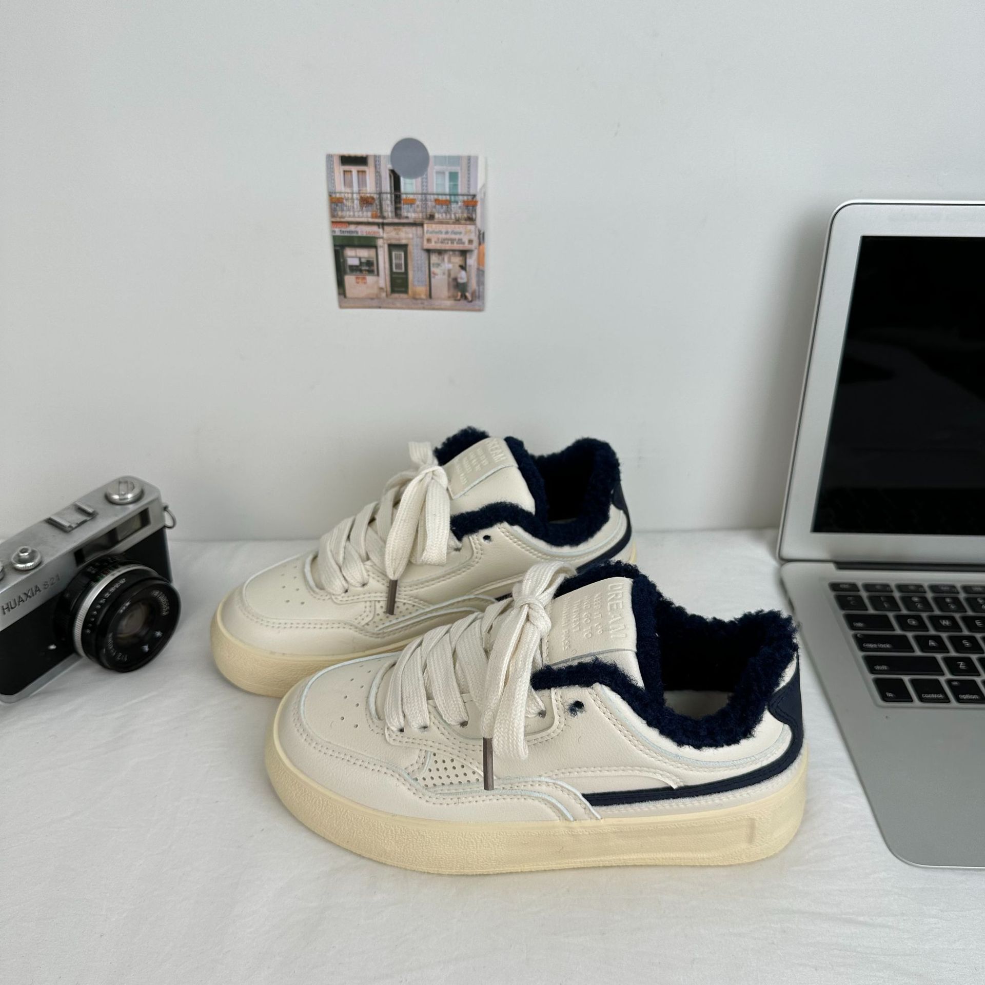 Yuanbo 2024 invierno nuevo tipo de zapatos de lana, zapatos de algodón casuales de baja altura, zapatos de lona cálidos