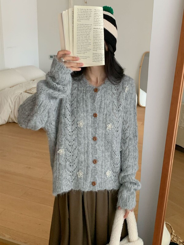 韩系温柔风圆领镂空针织开衫女秋季新款宽松慵懒百搭减龄毛衣外套|undefined