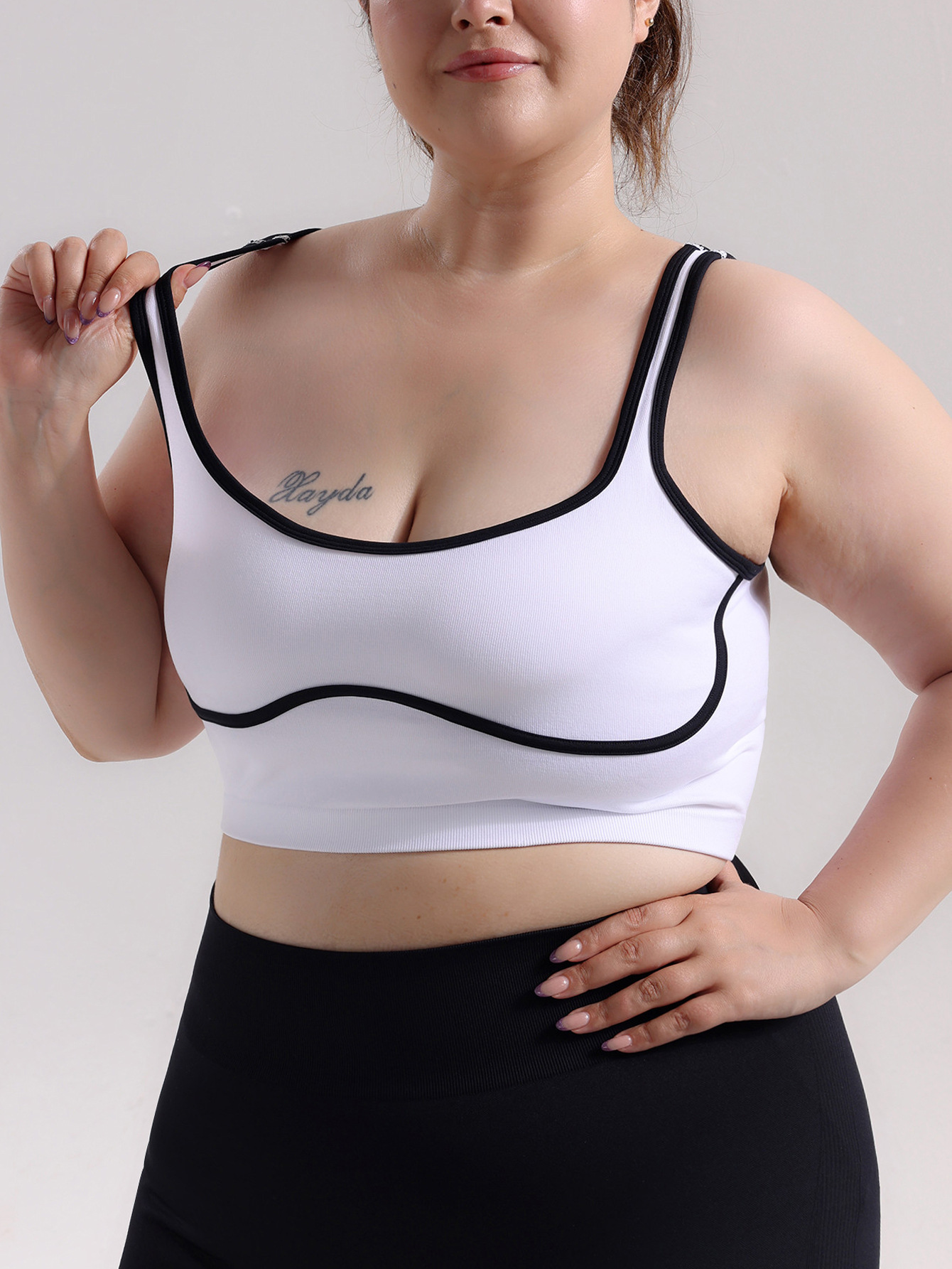 Chaleco deportivo trasero de belleza sin anillo de acero de gran tamaño de color contrastante para mujer, chaleco de yoga deportivo de recolección a prueba de golpes y a prueba de golpes