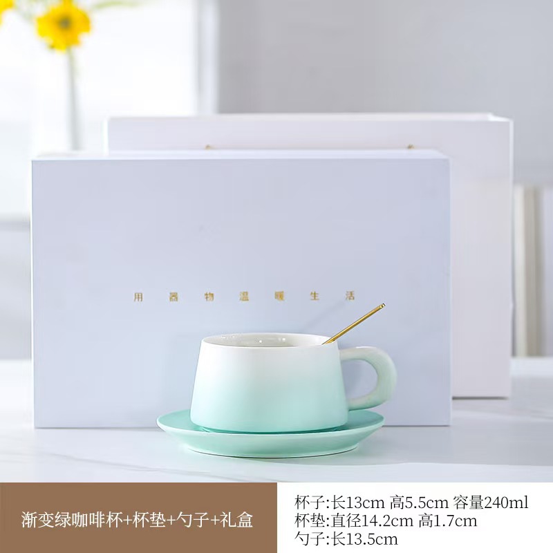 Ver la montaña Taza de café Taza de cerámica Taza de café con leche de lujo ligero de alta calidad Regalos para colegas y novios