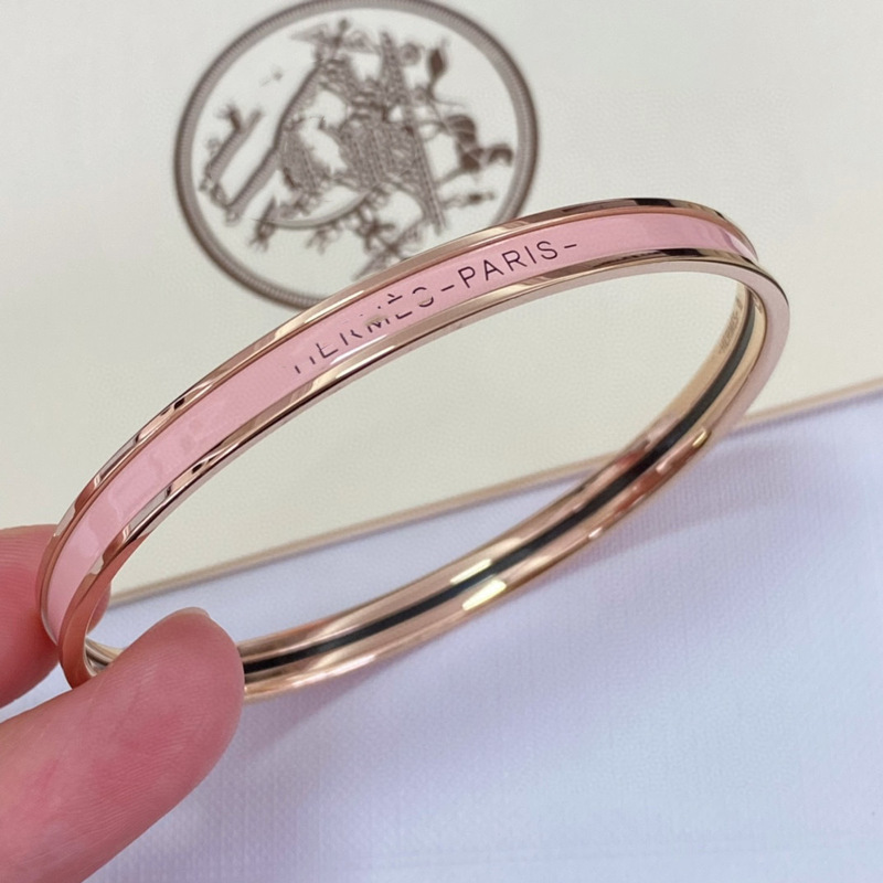 Aijia H 超狭版エナメルレターブレスレット女性用 18K ローズゴールドライト高級ハイエンドデザインクローズドカップルブレスレット|undefined