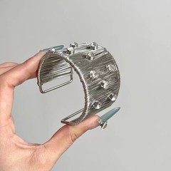 冷淡风夸张个性设计感银色手镯高级感编织镂空线条水钻开口手饰品