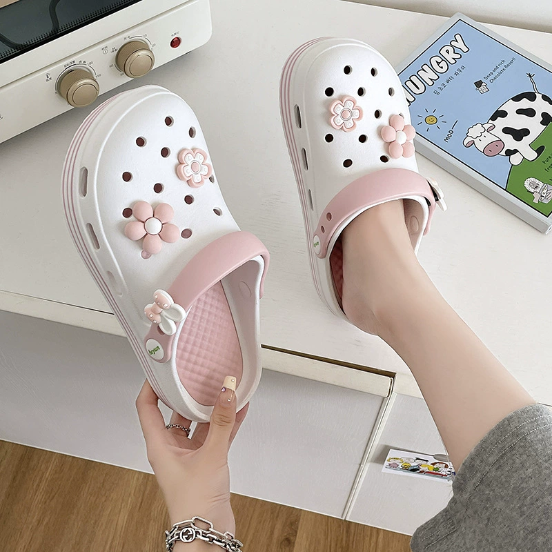 Женские летние 2025 новые удобные закрытые полусандалии на толстой подошве с противоскользящей подошвой для пляжа и улицы.