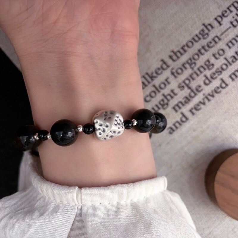S925 silver natural obsidian vintage 999 hammered silver block bracelet in Chinese style releases negative energy and relieves stress S925 silver natural obsidian vintage 999 hammered silver block bracelet in Chinese style releases negative energy and relieves stress