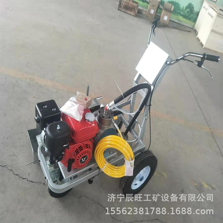 5.5KW冷喷式划线机 马路 停车场 小区用的挡板划线机