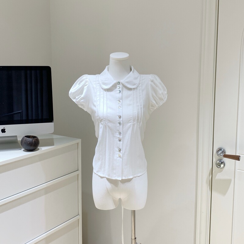 Tencel Waist-Cinching White Doll Collar Shirt for Women with Puff Sleeves and Lace Splicing in Off-White, Direct from the Factory, Slightly Stretchy Woven Fabric Tencel Waist-Cinching White Doll Collar Shirt for Women with Puff Sleeves and Lace Splicing in Off-White, Direct from the Factory, Slightly Stretchy Woven Fabric