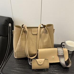 Large-Capacity Tote Bag Women's Bag 2025 New Fashion Crocodile Pattern Shoulder Bag Casual Work Clothing Bag