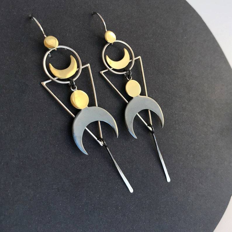 Retro Geometric Triangle Round Stitching Two-color Crescent Long Earrings Wholesale display picture 2