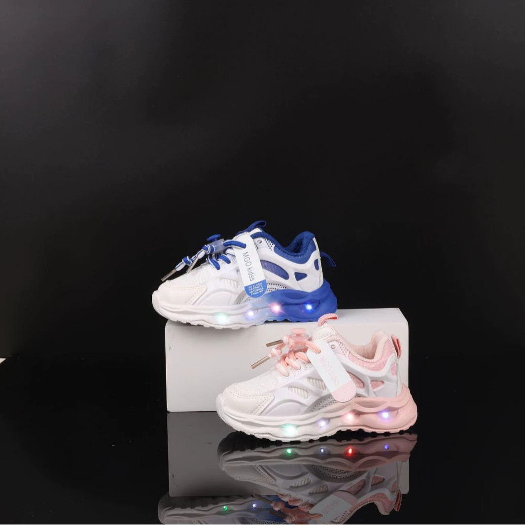 Спортивная обувь для мальчиков и девочек, лето 2025, новые туфли для папы, дышащая обувь с одинарной сеткой, кроссовки для учащихся начальной школы, детская легкая обувь