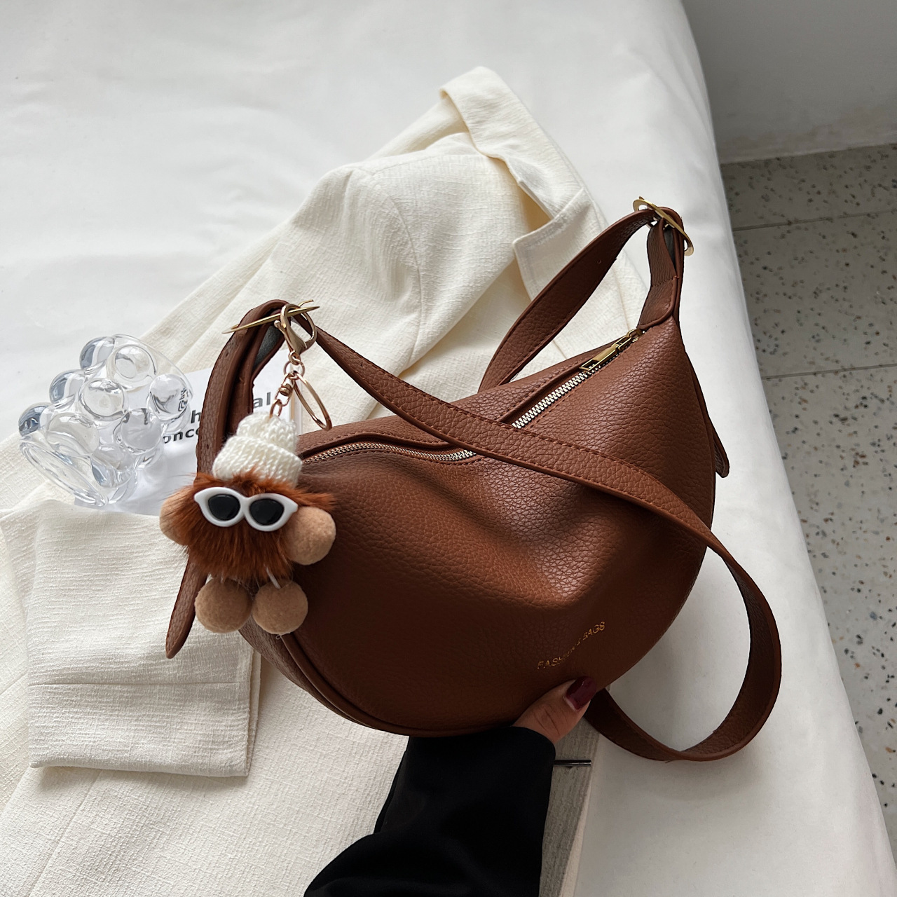 Textured Soft Leather Women's Fashion New Casual Versatile Crossbody Bag Niche Design Shoulder Dumpling Bag - Thumbnail 6