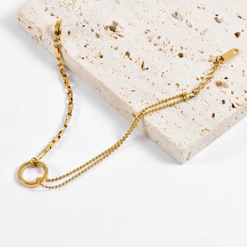 Japanese and Korean version of simple personality temperament round circle chic cold wind titanium steel rose gold plated bracelet women's bracelet