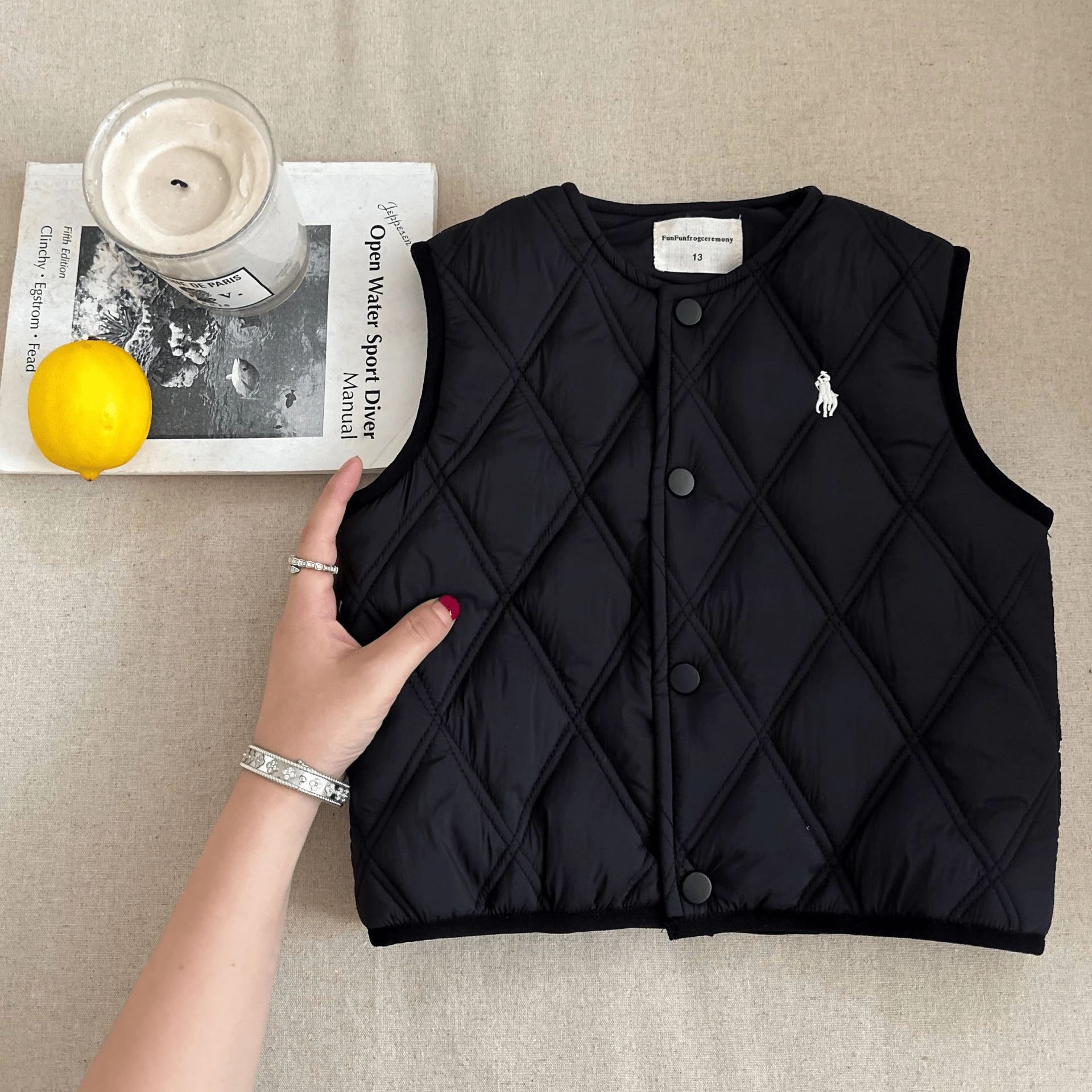 Kids Star Redondo chaleco de invierno de otoño de cordero para niños, niños y niñas, bebés agitando el chaleco de terciopelo caliente de marca de marea