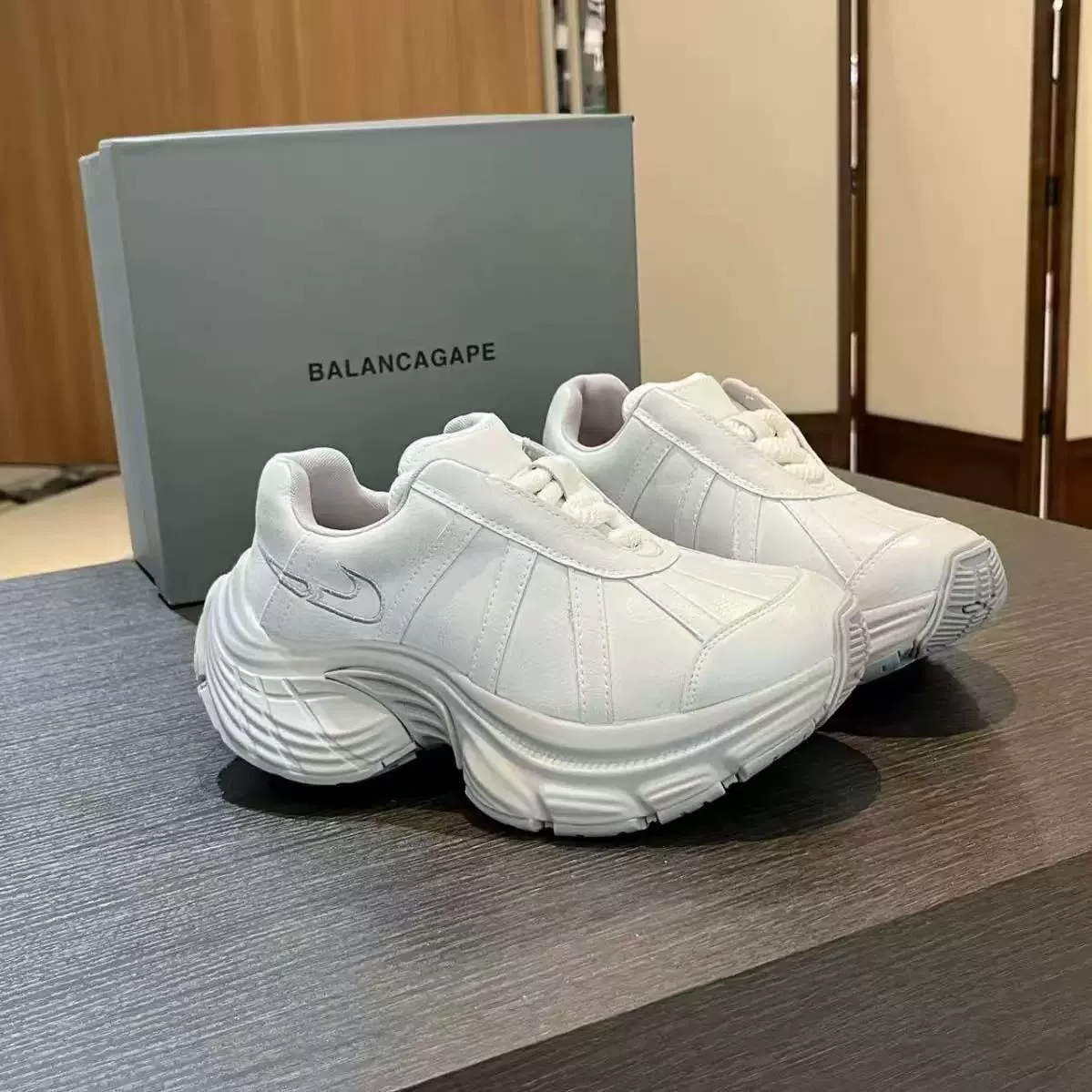 2025 весна новый стиль модная dad shoes универсальная повседневная обувь с толстой подошвой повышение роста женские кеды шнуровка цветовой список