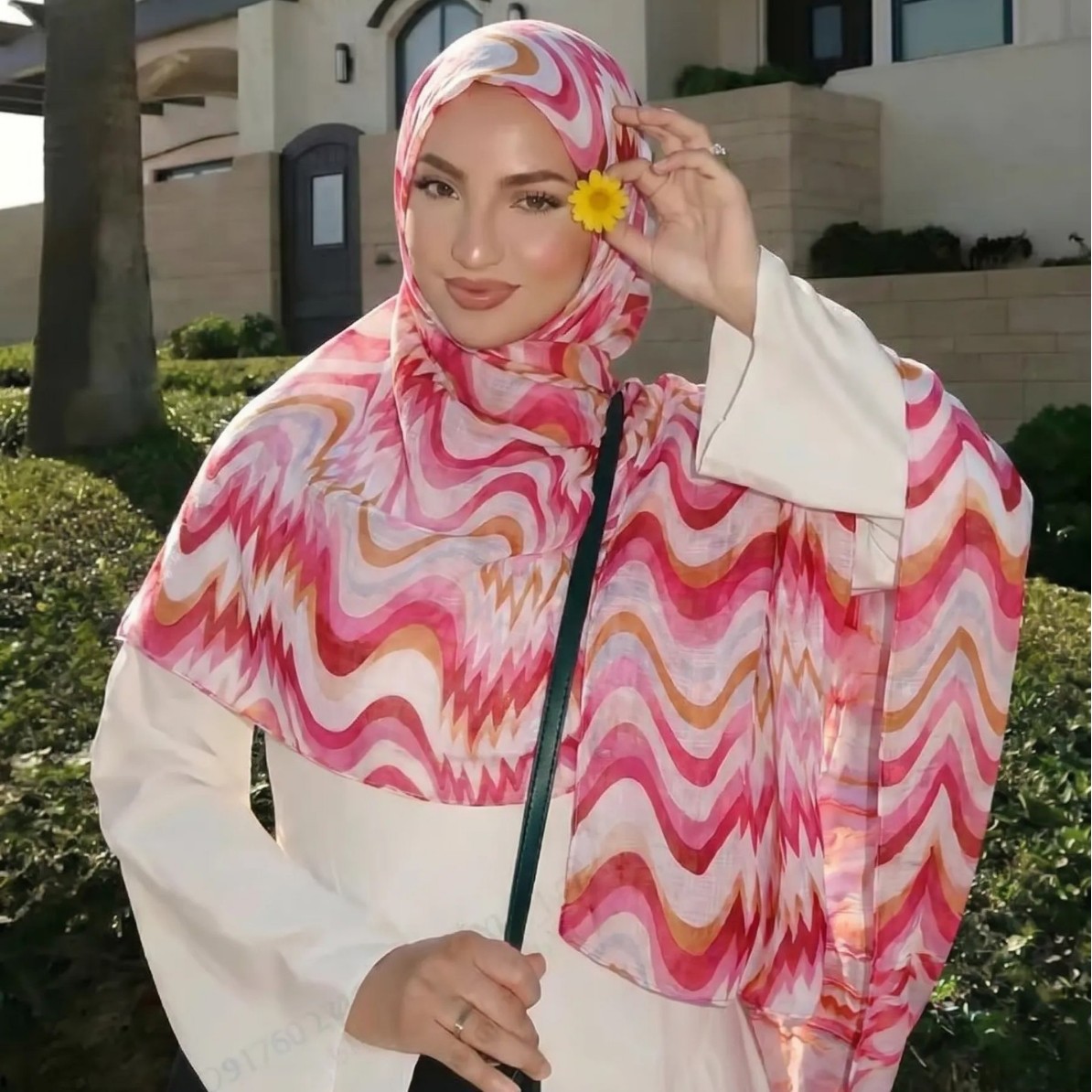 Ethnic-style shawl with gradient colorful wave pattern print, bamboo cotton long scarf, decorative silk scarf, versatile scarf, beach towel
