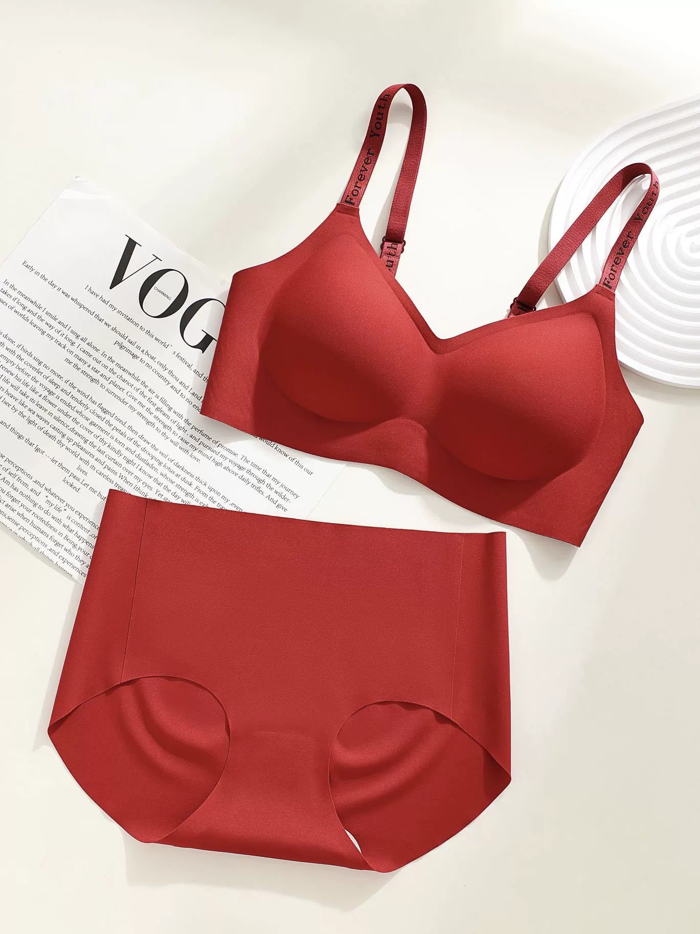 Straps with letters, supporting underwear, push up bra