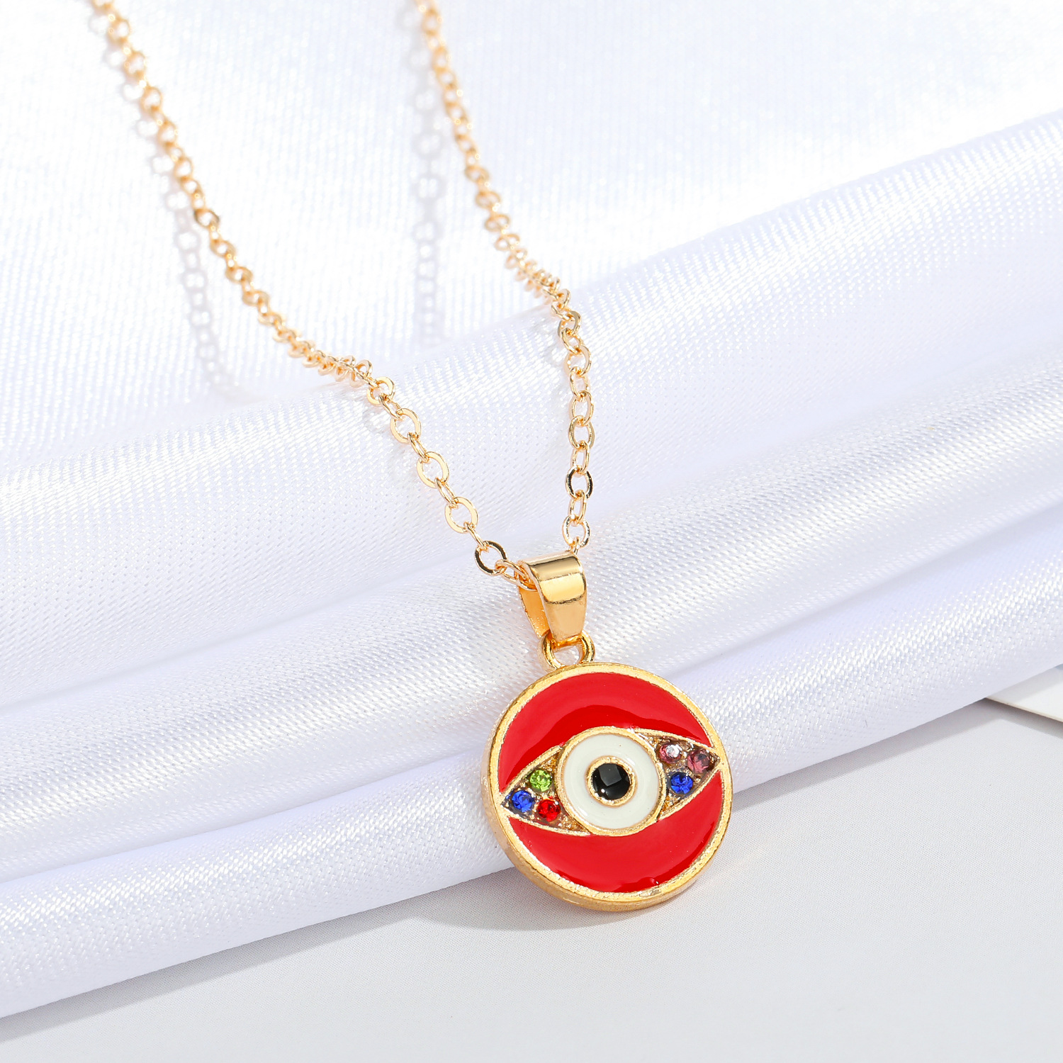 retro round eye diamond pendant alloy clavicle chain wholesale Nihaojewelry