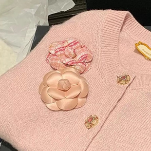 Autumn and Winter New High-end Small Fragrant Style Camellia Flower Brooch Tweed Cloth Multicolor Personalized Pin Corsage Accessories