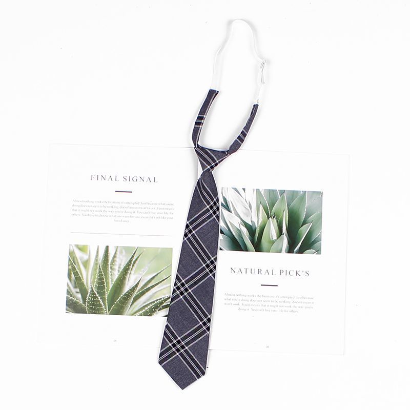 Cravată neagră cu model floral pentru guler, papion unisex_voghion.com