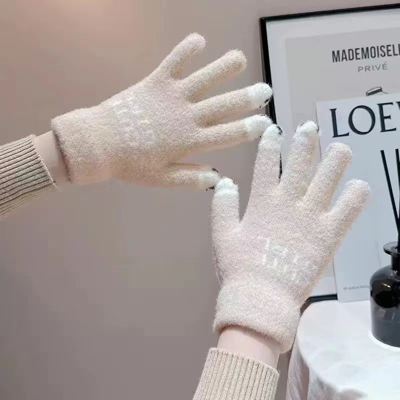 Guantes de peluche de otoño y invierno damas guantes de punto de peluche caliente antifría engrosado guantes lindos de dibujos animados al por mayor