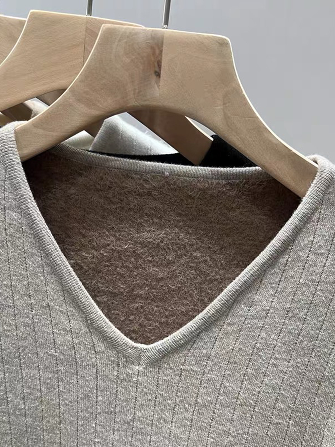 Kaikuo transfronterizo Europa y América Casual plush cuello V camiseta de manga larga suéter de mujer 2025 otoño y invierno Amazon estación independiente