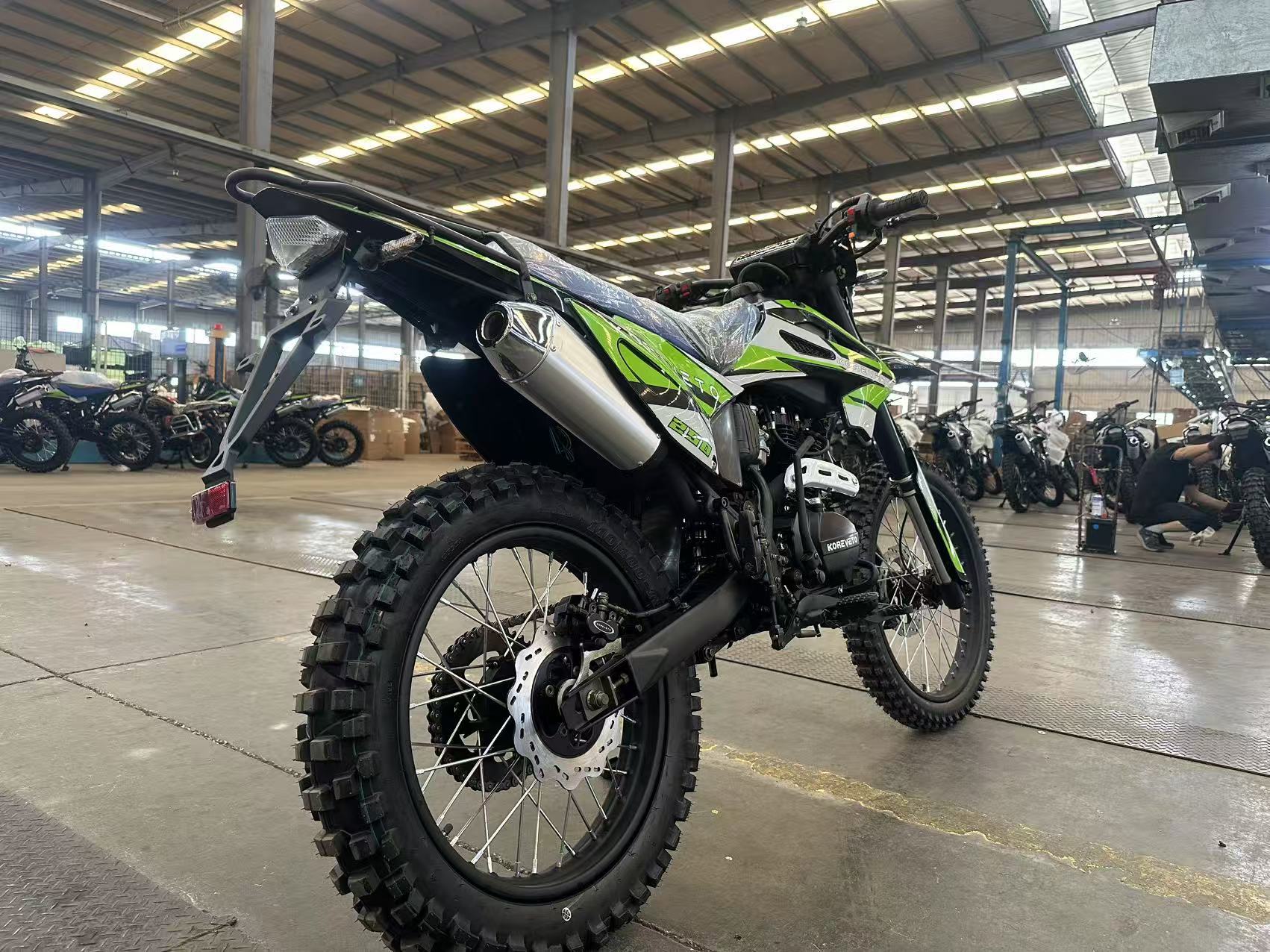 Koreveto Off-Road Motorcycle Cb250 Engine for Mountain Trails, High-Performance Cqr Off-Road Racing